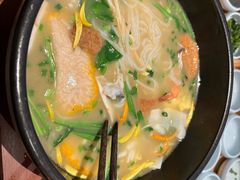 -银米·云南传统过桥米线(双廊黑金冠店)