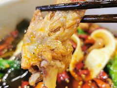 -晓彭肥肠鸡·泡椒鸡火锅(水木天地店)