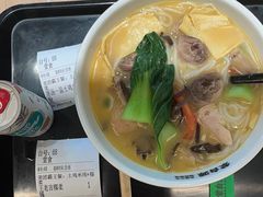 -蒙自源米线大王(东站店)