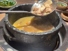 -蘑界·野生菌火锅(深业上城店)