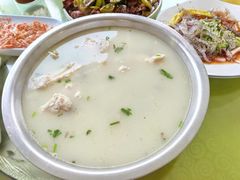 -雪湖煜辰鱼头老店(雪野湖店)