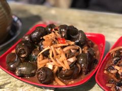 -正宗南铁拉叔沙煲螺·烧烤·秘制靓粥(南铁总店)