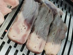 -臻牛烤肉
