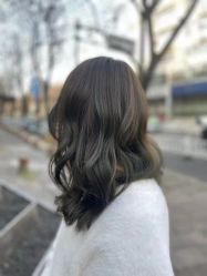 -苑苑发型设计