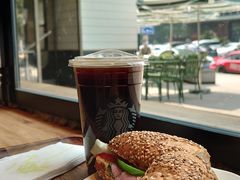 -星巴克臻选(南京艾尚天地店)