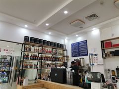 -万润国际酒店用品市场(曹安国际商城店)