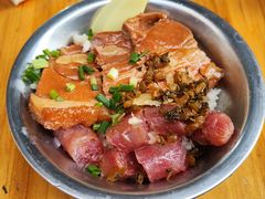 -梁阿婆廿年老牌扣肉糯米饭