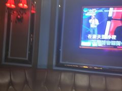 -依呀呀ktv烧烤小串(中山西路店)