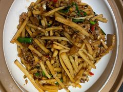 -鲁菜根·泰安菜(万达店)