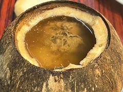 椰子炖乌骨鸡-達揚原味燉品(文明路店)