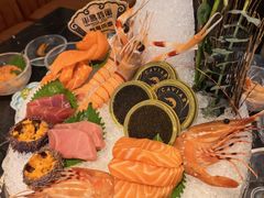 -半岛翡丽海鲜自助餐厅(观风亭店)