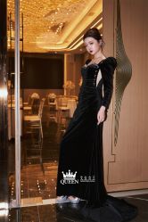 点击看大图 -艾拉·女王婚纱礼服馆