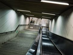 -龙溪路(地铁站)