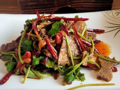 -云海肴·汽锅鸡·云南菜(天山百盛优客店)