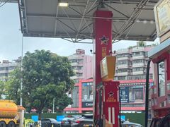-冠德石油威程加油站