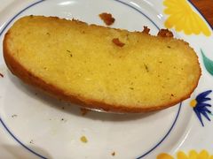 特制蒜香面包块-萨莉亚意式餐厅(桃浦路店)