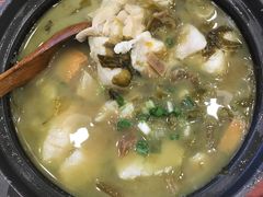 -周鱼小馆石锅酸菜鱼(活力汇店)