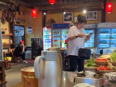 -富正毅三下锅·湘西韵味(天门山索道店)