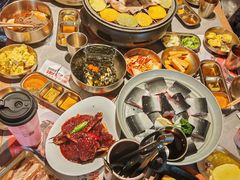 -草家酱蟹炭火烤肉店(珲春南路一店)