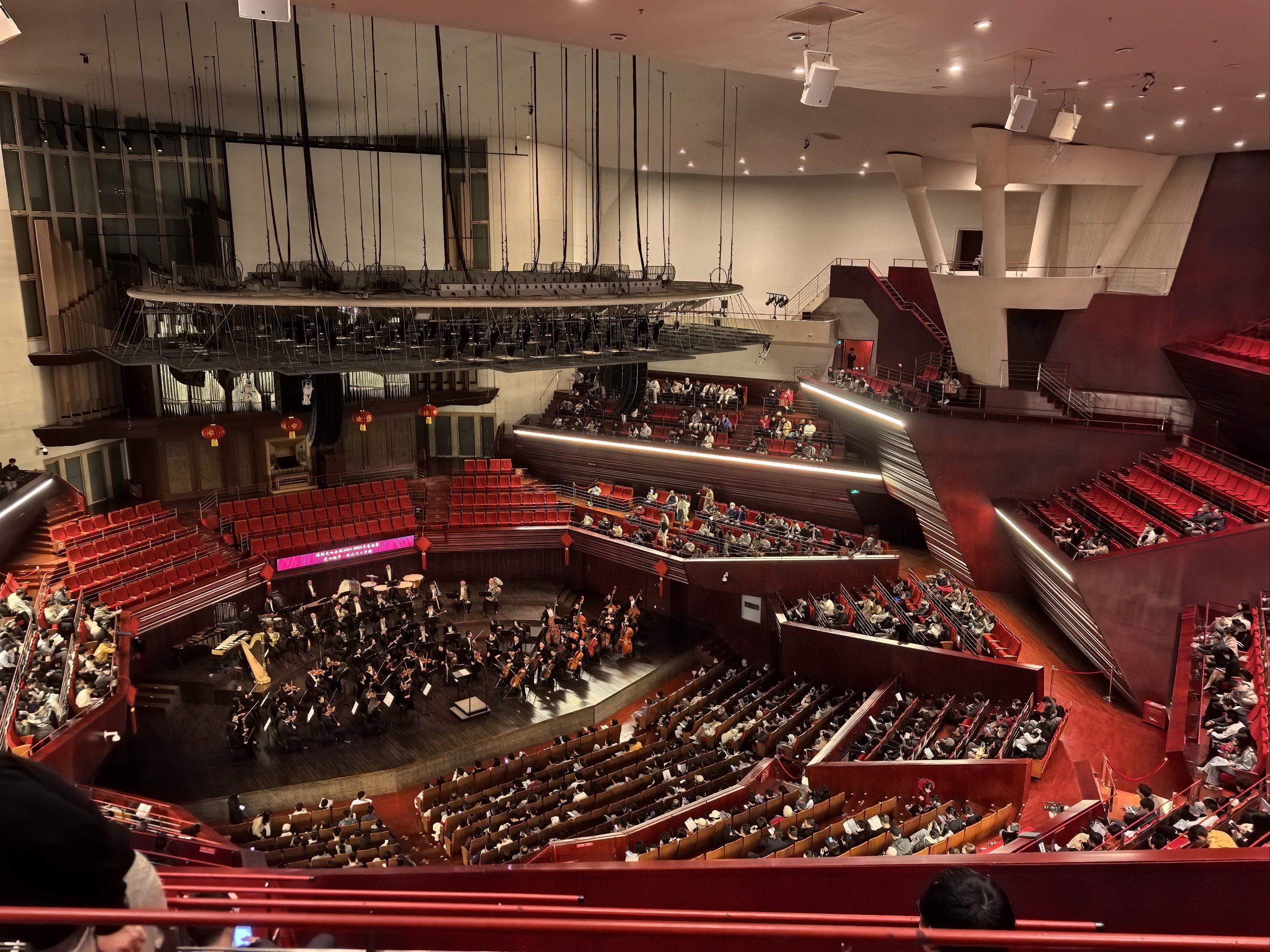 深圳音乐厅罗维很神