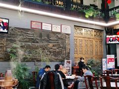 大堂-蔼若春.传承三十年云南菜(金碧公园店)