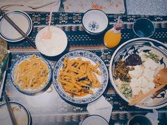 -蜗牛小馆醉乡民谣云南菜(惠新西里店)