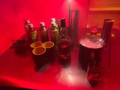-MEGA PARTY CLUB
