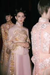 -Renee芮亦婚纱(原丽莎)
