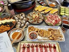 -围炉肉舍•炭烤活鳗•丹东海鲜烤肉(步行街店)