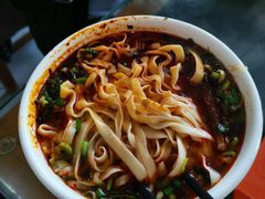 -吾穆勒蓬灰牛肉面·清真(北滨河中路店)