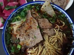 -陇上全荟兰州传统牛肉面(延吉路店)