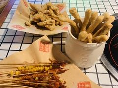 -山悦里 山野·鲜火锅(罗斯福广场店)