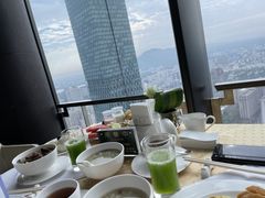 靠窗位-金陵饭店 56F 家·海鲜火锅餐厅