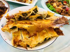 特色三鲜大锅贴-普天和酒楼·新津菜·烤鸭(天津之眼店)