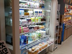 -来伊份(我格广场武宁路店)
