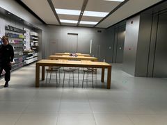 -Apple零售店(华贸购物中心店)