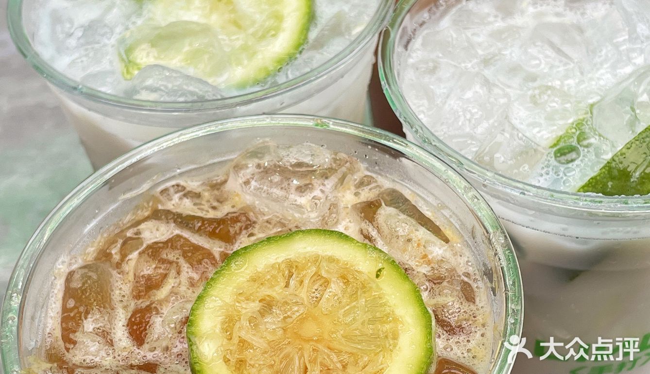 救命！我竟然为了海绵宝宝买柠檬茶🧽🥤

