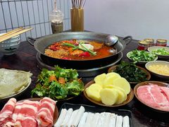 -四小区火锅·巷子里的重庆火锅(花照壁店)