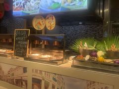 -海口绿发希尔顿酒店-田园汇贵州美食自助餐·三文鱼