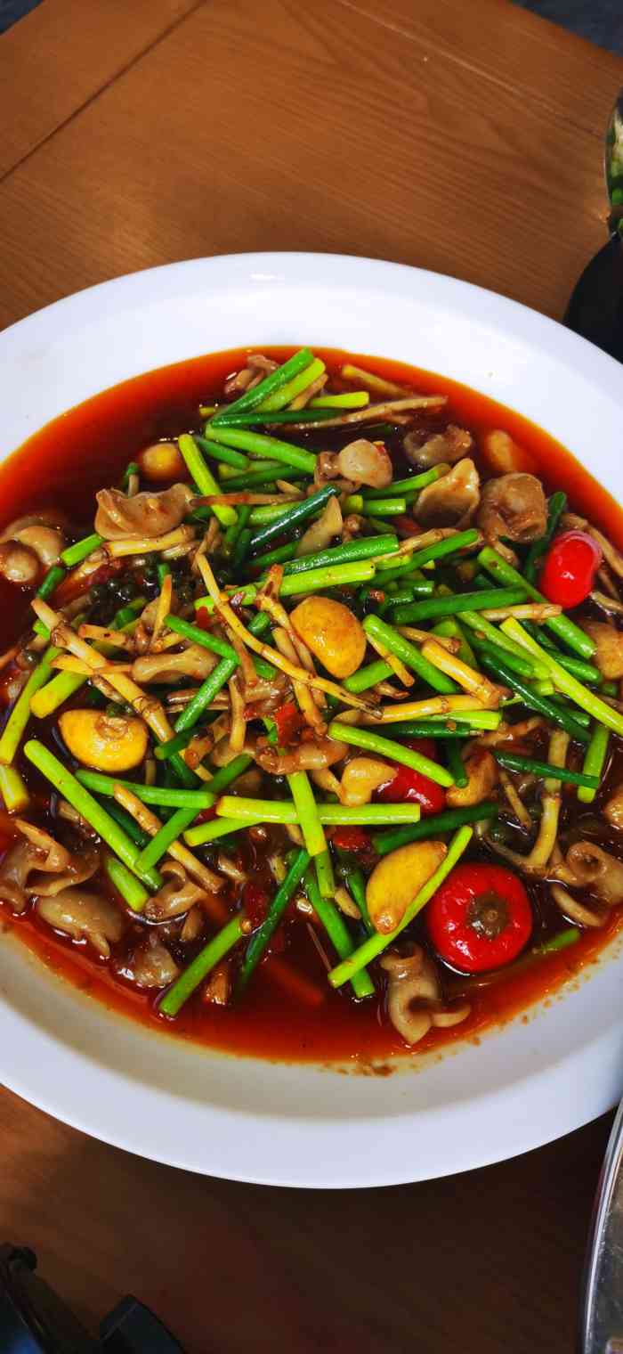 鸡毛店-"朋友推荐过来吃的.环境挺好上下两层.菜品."-大众点评移动版