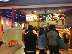 门面-DQ·蛋糕·冰淇淋(周浦万达店)