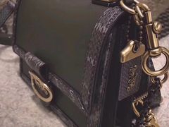 -COACH蔻驰(德基广场店)