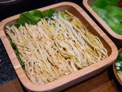 峨眉山雪花笋-盡膳口福跷脚牛肉火锅(北美新天地店)