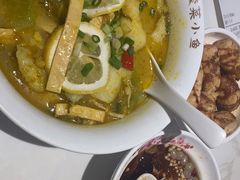 -渝是乎川渝小炒(新世界百货望京店)