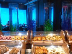 自助取餐区-海棠湾洲际-涛·海底餐厅·美人鱼·自助餐·海底隧道