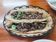 -河间正宗驴肉火烧(宾水西里店)