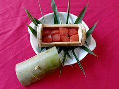 秘制竹筒香肉-裕兴农家饭店