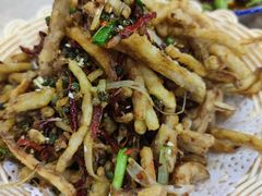 -江城燕子大排档(江汉路步行街店)