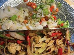 -小鱼小牛·鱼牛干锅·脆鱼火锅(世欧广场店)