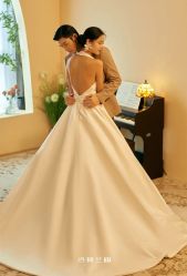 -莫兰迪婚纱摄影